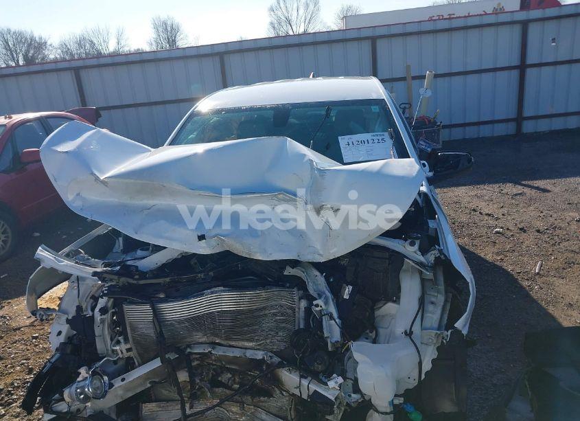 Photo 11 of 2019 Chevrolet Equinox LS (VIN 2GNAXHEVXK6120991)