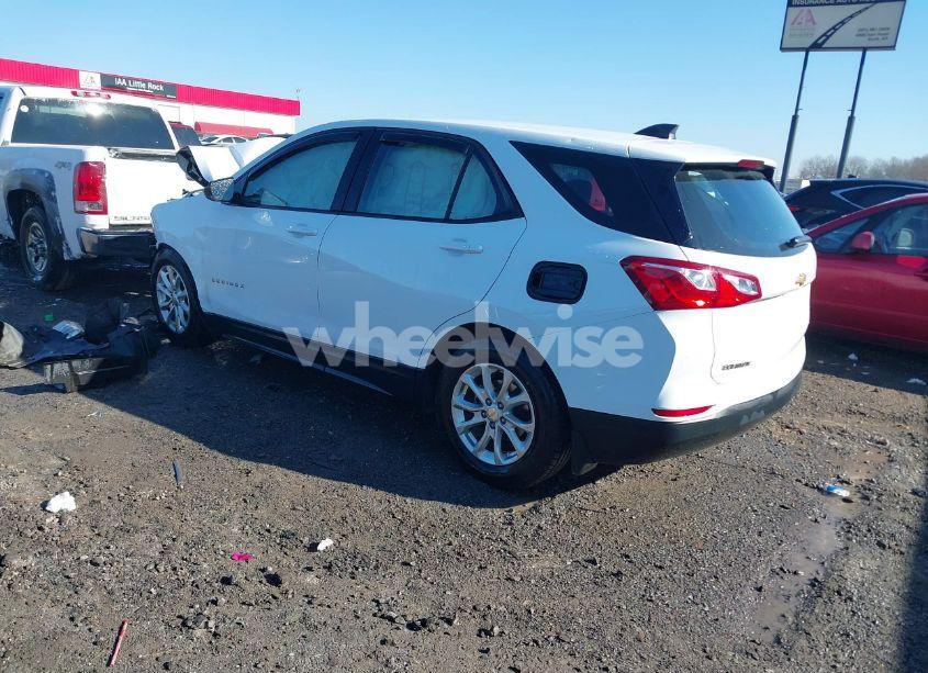 Photo 3 of 2019 Chevrolet Equinox LS (VIN 2GNAXHEVXK6120991)