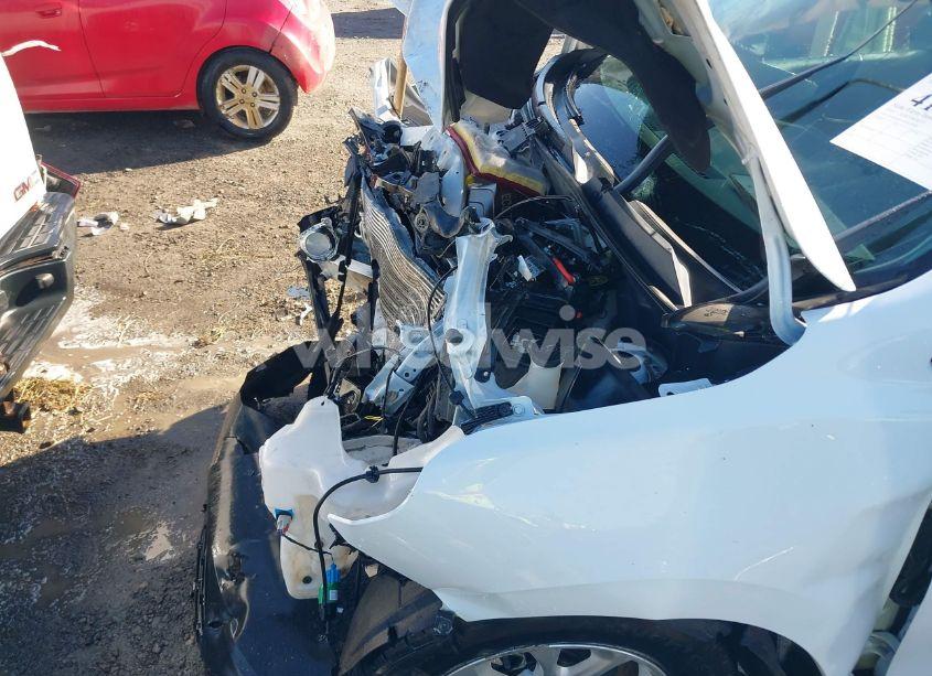 Photo 6 of 2019 Chevrolet Equinox LS (VIN 2GNAXHEVXK6120991)