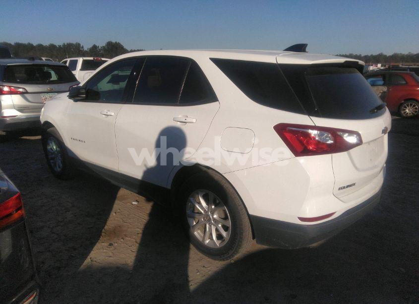 Photo 3 of 2019 Chevrolet Equinox LS (VIN 2GNAXHEVXK6161332)