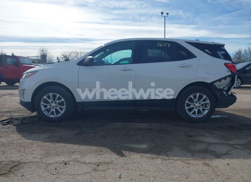 Photo 14 of 2019 Chevrolet Equinox LS (VIN 2GNAXHEVXK6251595)