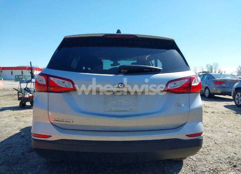 Photo 17 of 2020 Chevrolet Equinox FWD LS (VIN 2GNAXHEVXL6170212)