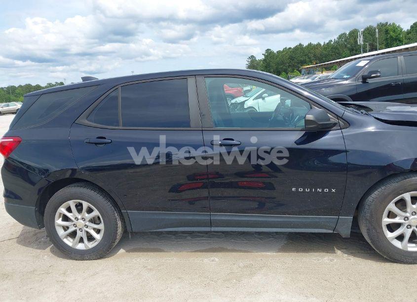 Photo 13 of 2020 Chevrolet Equinox FWD LS (VIN 2GNAXHEVXL6171117)