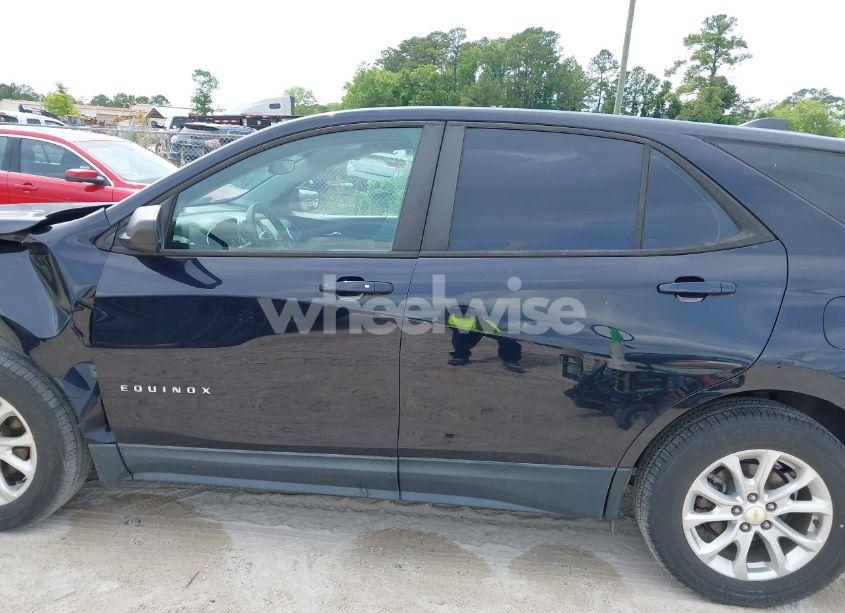Photo 14 of 2020 Chevrolet Equinox FWD LS (VIN 2GNAXHEVXL6171117)