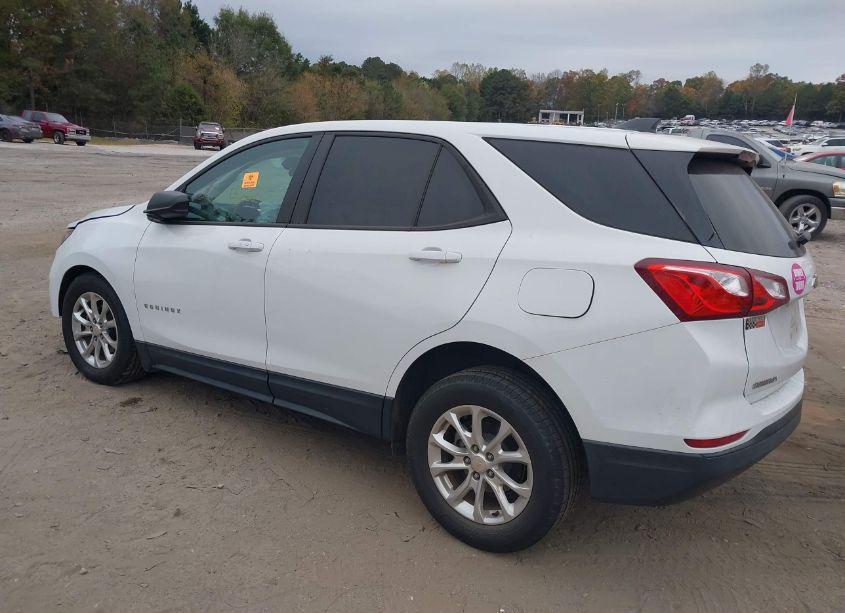 Photo 3 of 2020 Chevrolet Equinox FWD LS (VIN 2GNAXHEVXL6195353)