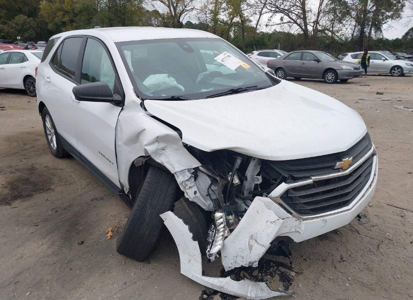 Photo 6 of 2020 Chevrolet Equinox FWD LS (VIN 2GNAXHEVXL6195353)