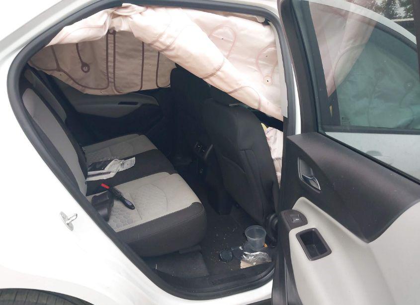 Photo 8 of 2020 Chevrolet Equinox FWD LS (VIN 2GNAXHEVXL6195353)