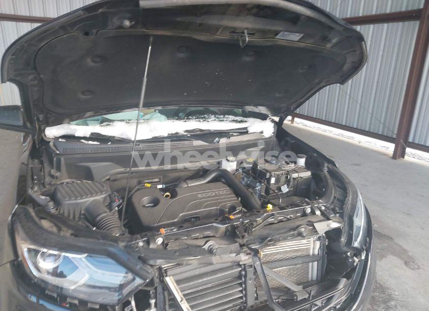 Photo 10 of 2020 Chevrolet Equinox FWD LS (VIN 2GNAXHEVXL6222065)