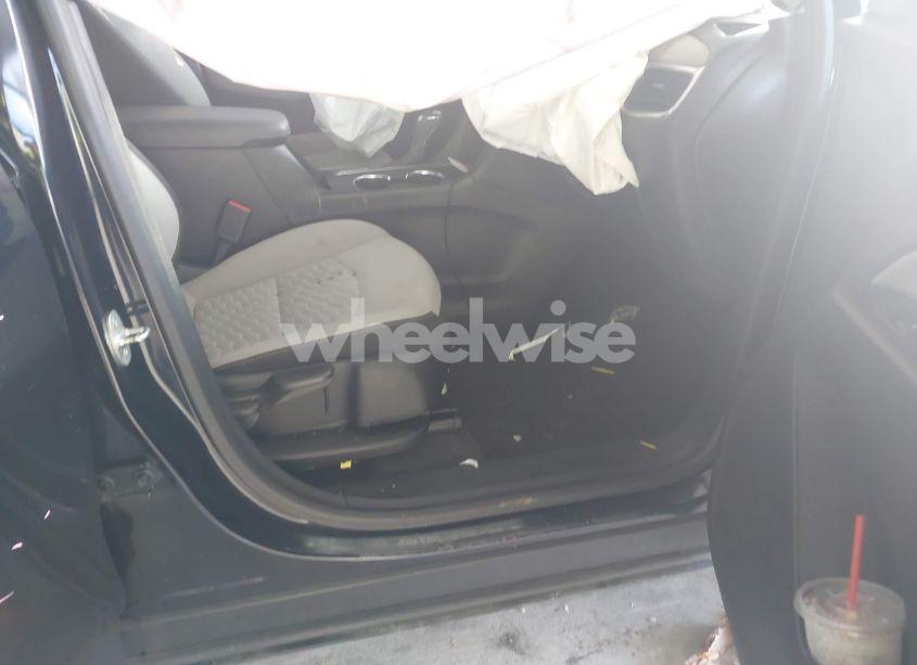 Photo 5 of 2020 Chevrolet Equinox FWD LS (VIN 2GNAXHEVXL6222065)