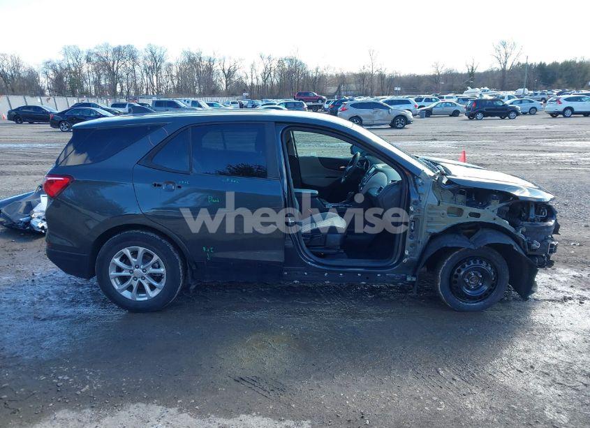 Photo 13 of 2021 Chevrolet Equinox FWD LS (VIN 2GNAXHEVXM6114465)