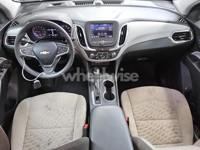 Photo 3 of 2021 CHEVROLET EQUINOX LS (VIN 2GNAXHEVXM6135915)