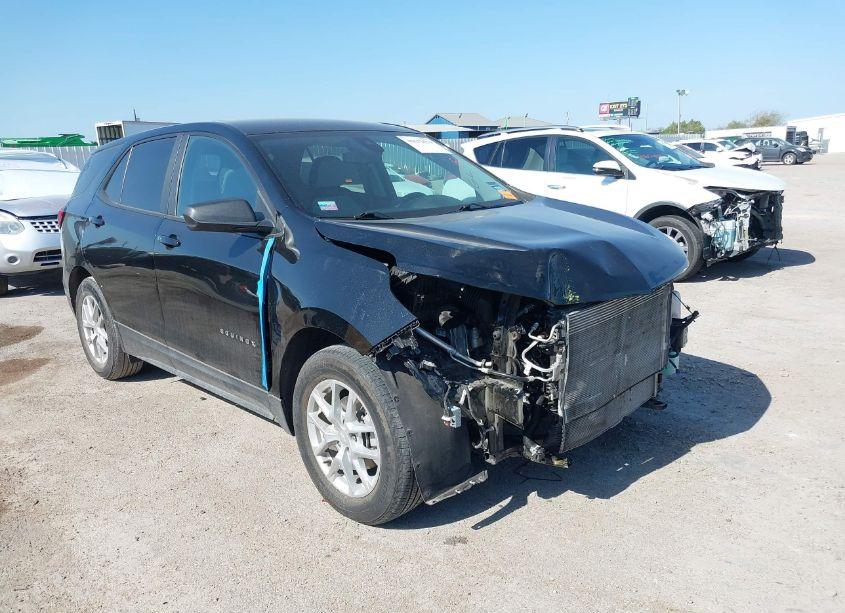 2022 Chevrolet Equinox FWD LS (VIN 2GNAXHEVXN6143157) main photo