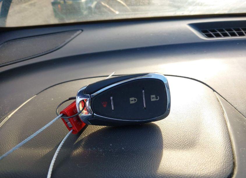 Photo 11 of 2018 Chevrolet Equinox LT (VIN 2GNAXJEV0J6113280)