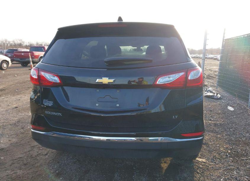 Photo 17 of 2018 Chevrolet Equinox LT (VIN 2GNAXJEV0J6113280)