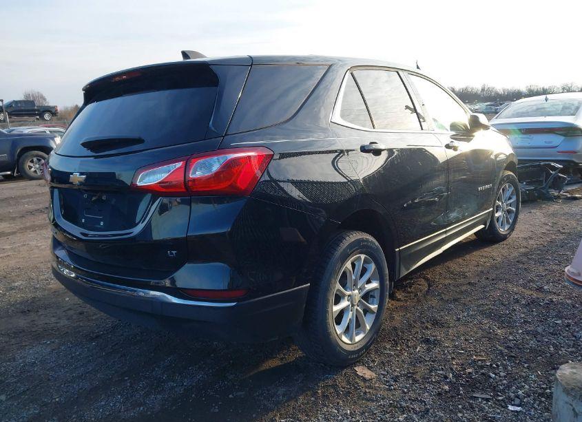 Photo 4 of 2018 Chevrolet Equinox LT (VIN 2GNAXJEV0J6113280)