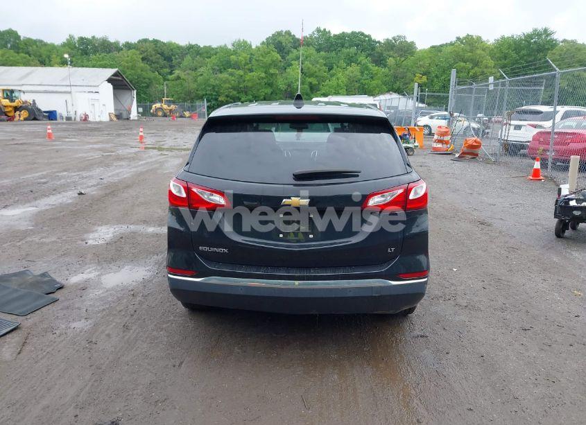 Photo 16 of 2018 Chevrolet Equinox LT (VIN 2GNAXJEV0J6140477)