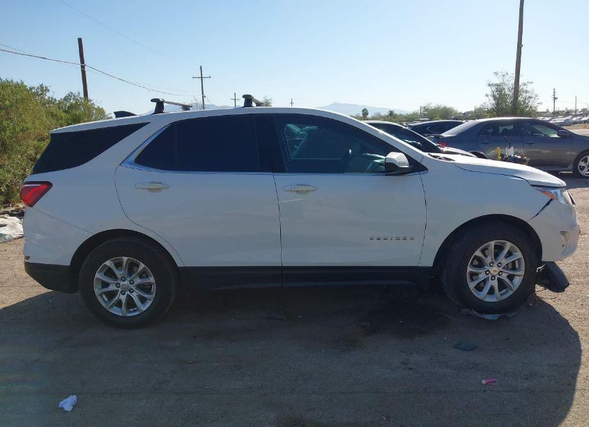 Photo 13 of 2018 Chevrolet Equinox LT (VIN 2GNAXJEV0J6190814)