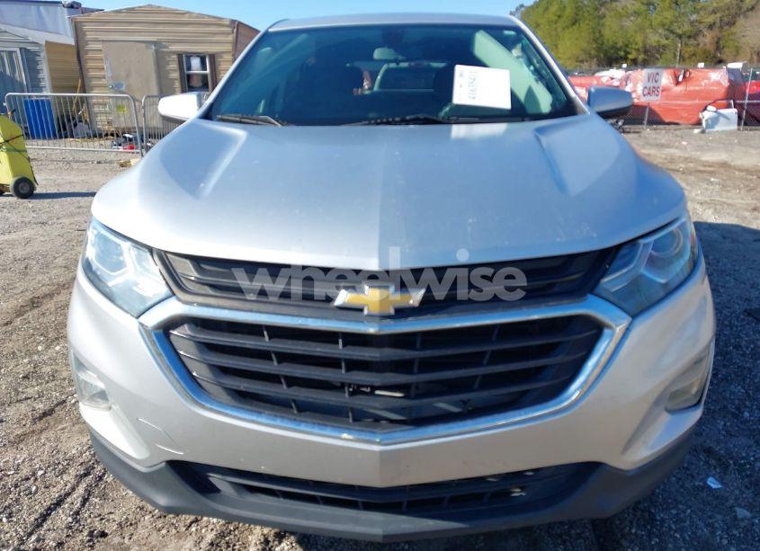 Photo 12 of 2018 Chevrolet Equinox LT (VIN 2GNAXJEV0J6201097)
