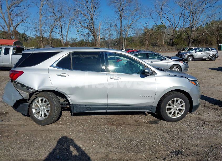 Photo 13 of 2018 Chevrolet Equinox LT (VIN 2GNAXJEV0J6201097)
