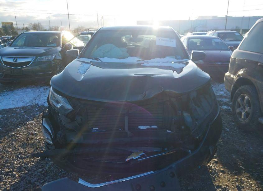 Photo 12 of 2018 Chevrolet Equinox LT (VIN 2GNAXJEV0J6218093)