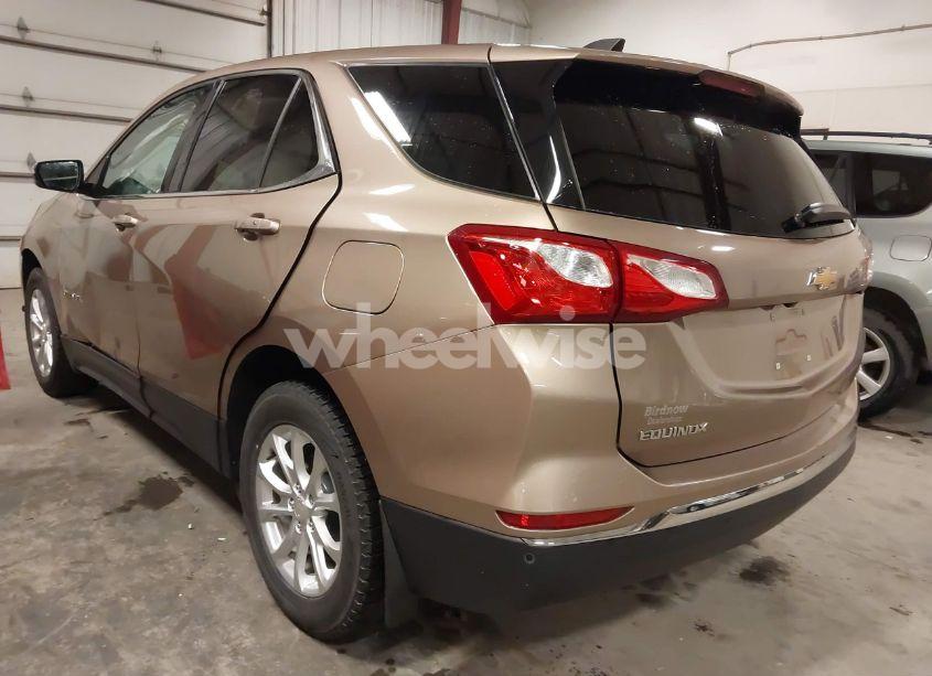 Photo 3 of 2018 Chevrolet Equinox LT (VIN 2GNAXJEV0J6229577)