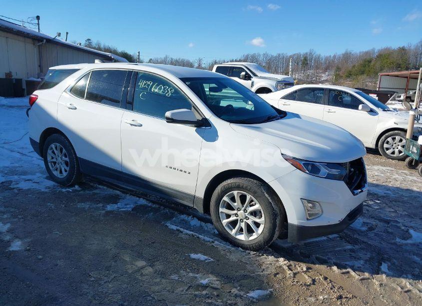 2018 Chevrolet Equinox LT (VIN 2GNAXJEV0J6230597) main photo