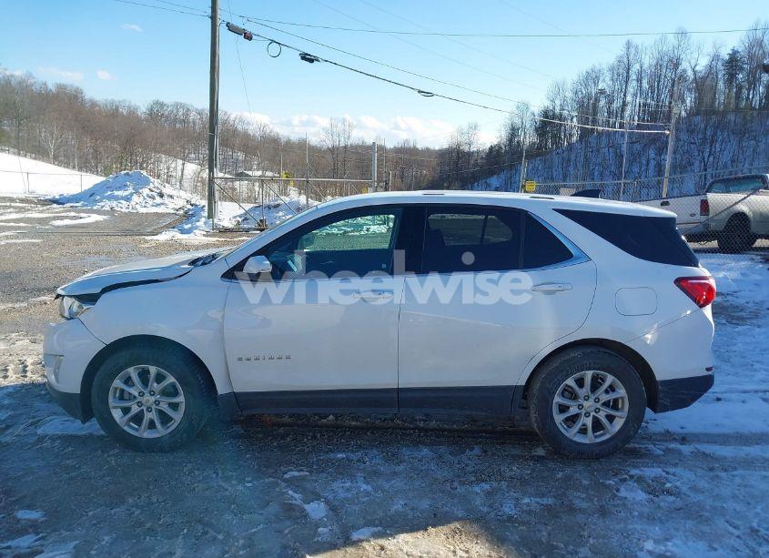 Photo 14 of 2018 Chevrolet Equinox LT (VIN 2GNAXJEV0J6230597)