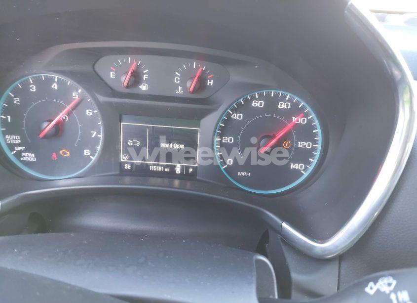 Photo 7 of 2018 Chevrolet Equinox LT (VIN 2GNAXJEV0J6230597)