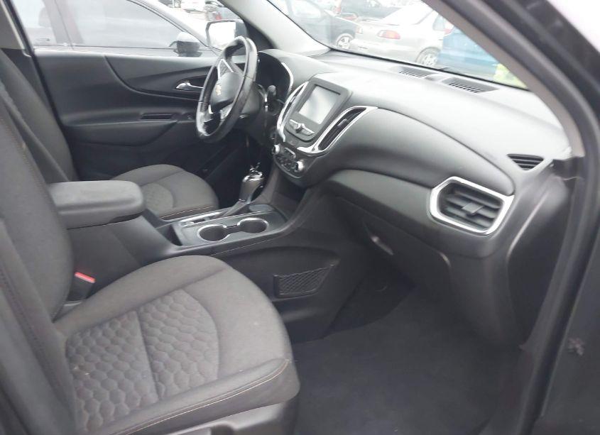 Photo 5 of 2018 Chevrolet Equinox LT (VIN 2GNAXJEV0J6268704)