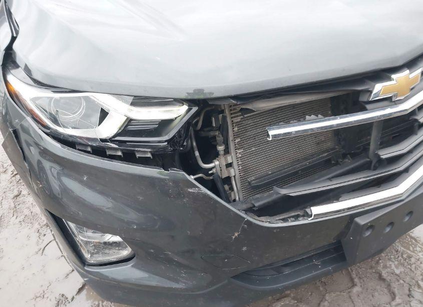 Photo 6 of 2018 Chevrolet Equinox LT (VIN 2GNAXJEV0J6268704)