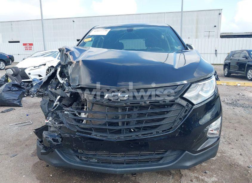 Photo 12 of 2018 Chevrolet Equinox LT (VIN 2GNAXJEV0J6296034)