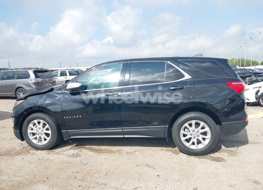 Photo 14 of 2018 Chevrolet Equinox LT (VIN 2GNAXJEV0J6296034)