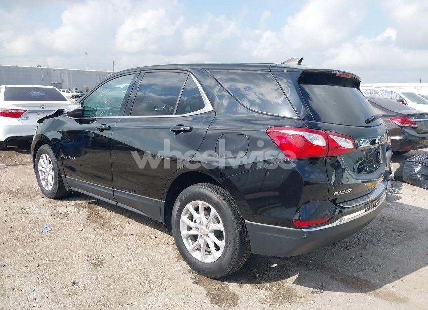 Photo 3 of 2018 Chevrolet Equinox LT (VIN 2GNAXJEV0J6296034)