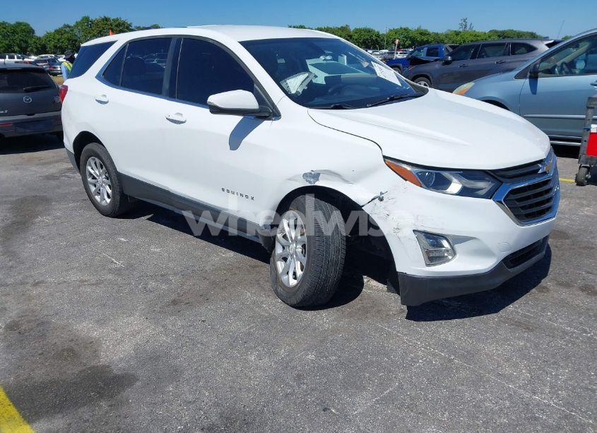 2018 Chevrolet Equinox LT (VIN 2GNAXJEV0J6316377) main photo
