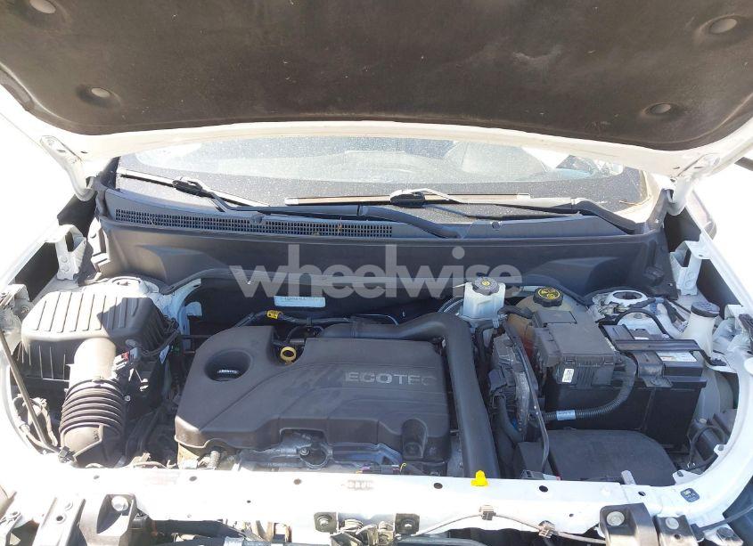 Photo 10 of 2018 Chevrolet Equinox LT (VIN 2GNAXJEV0J6316377)