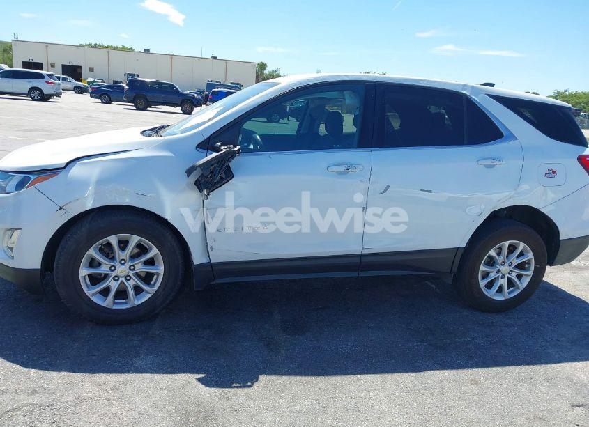 Photo 6 of 2018 Chevrolet Equinox LT (VIN 2GNAXJEV0J6316377)