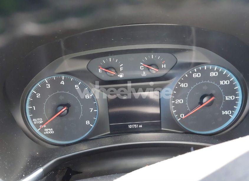 Photo 7 of 2018 Chevrolet Equinox LT (VIN 2GNAXJEV0J6316377)