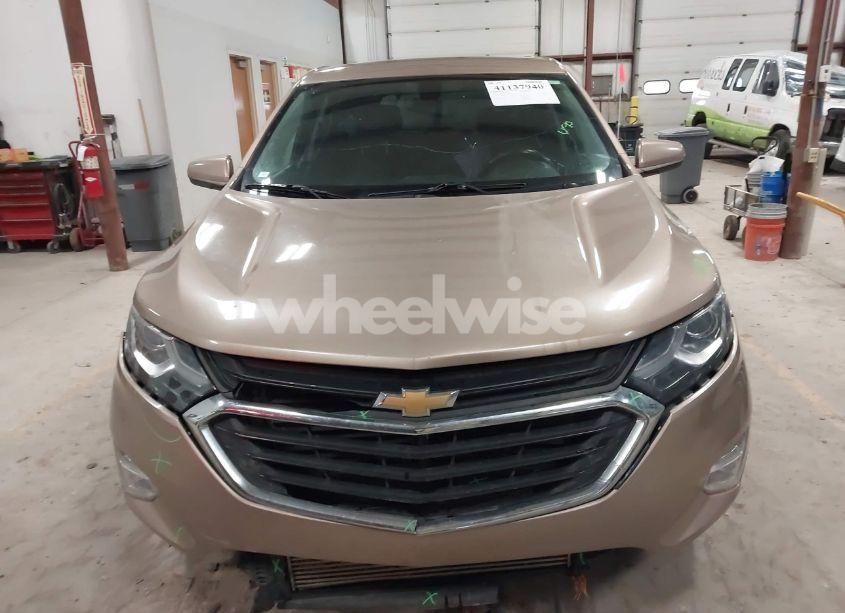 Photo 12 of 2018 Chevrolet Equinox LT (VIN 2GNAXJEV0J6333163)