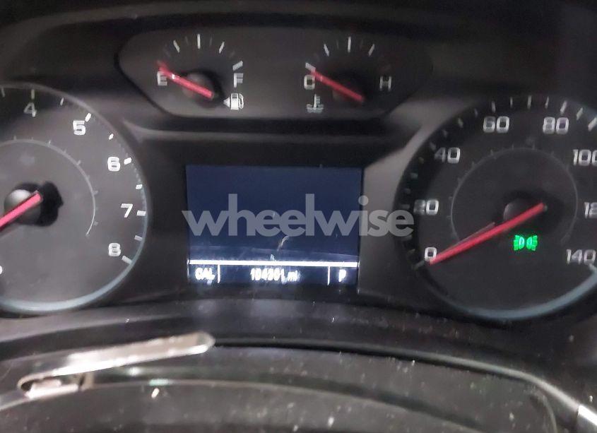 Photo 7 of 2018 Chevrolet Equinox LT (VIN 2GNAXJEV0J6333163)