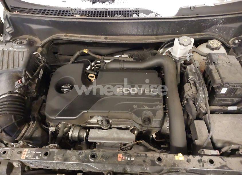 Photo 10 of 2019 Chevrolet Equinox LT (VIN 2GNAXJEV0K6263956)