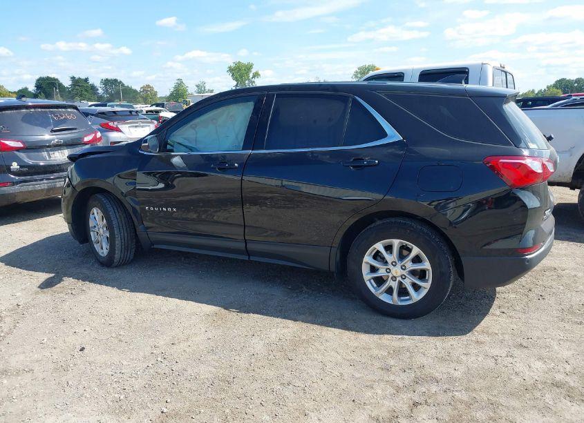 Photo 3 of 2019 Chevrolet Equinox LT (VIN 2GNAXJEV0K6298061)