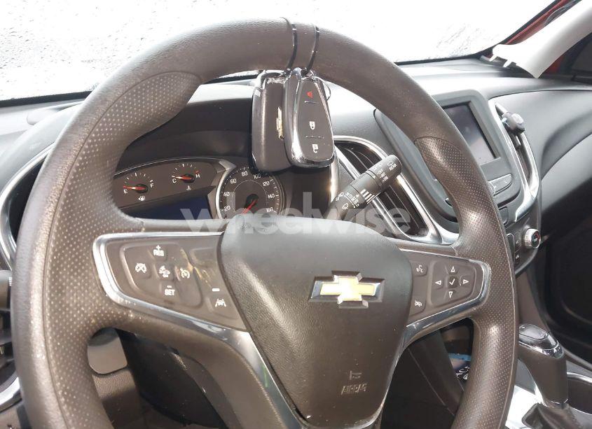 Photo 11 of 2020 Chevrolet Equinox FWD 2FL (VIN 2GNAXJEV0L6230862)