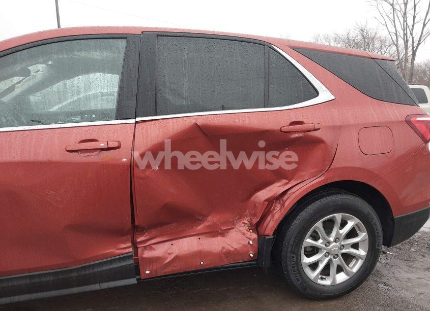 Photo 6 of 2020 Chevrolet Equinox FWD 2FL (VIN 2GNAXJEV0L6230862)