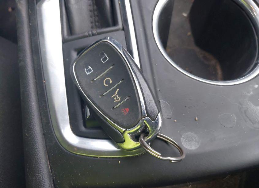 Photo 11 of 2018 Chevrolet Equinox LT (VIN 2GNAXJEV1J6101090)