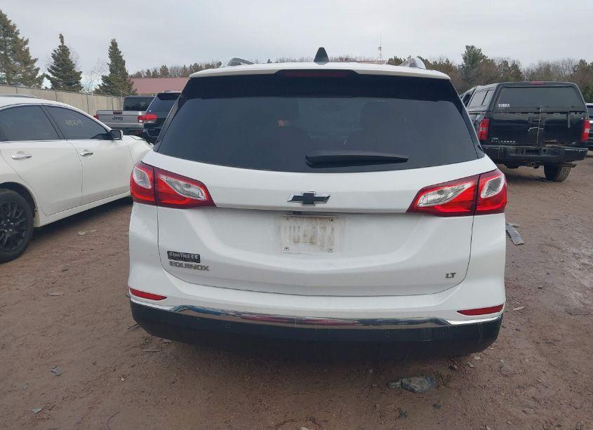 Photo 16 of 2018 Chevrolet Equinox LT (VIN 2GNAXJEV1J6101090)