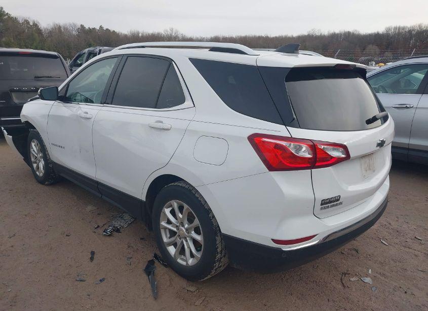 Photo 3 of 2018 Chevrolet Equinox LT (VIN 2GNAXJEV1J6101090)