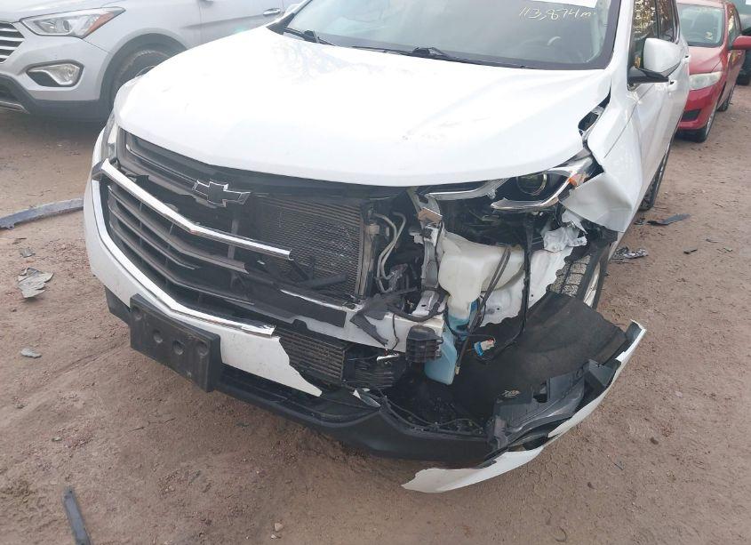 Photo 6 of 2018 Chevrolet Equinox LT (VIN 2GNAXJEV1J6101090)