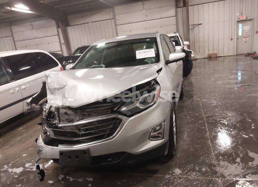 Photo 12 of 2018 Chevrolet Equinox LT (VIN 2GNAXJEV1J6198453)