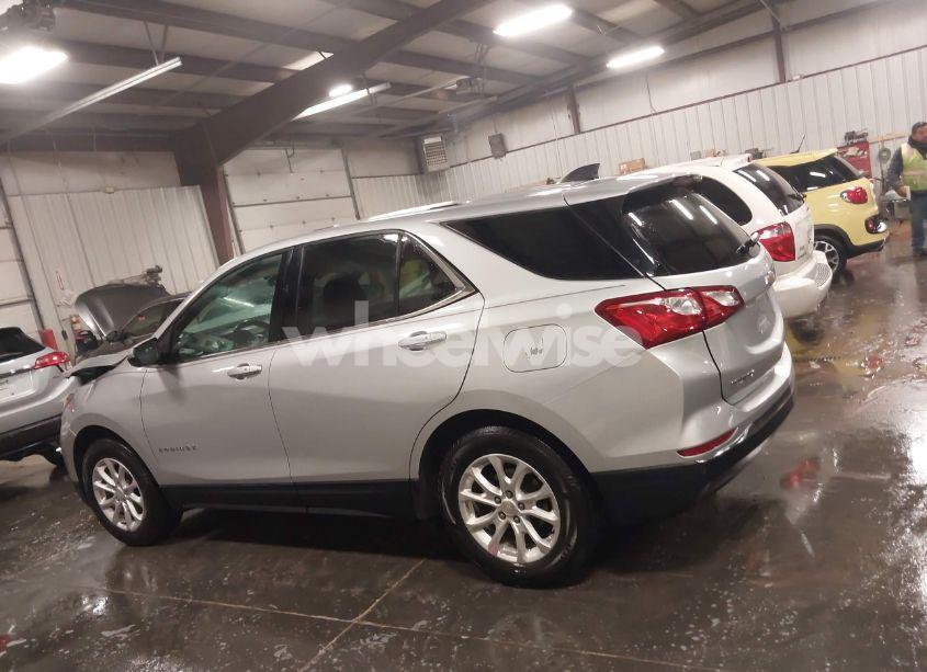 Photo 14 of 2018 Chevrolet Equinox LT (VIN 2GNAXJEV1J6198453)