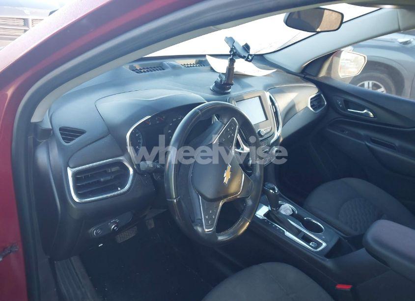 Photo 19 of 2018 Chevrolet Equinox LT (VIN 2GNAXJEV1J6213548)